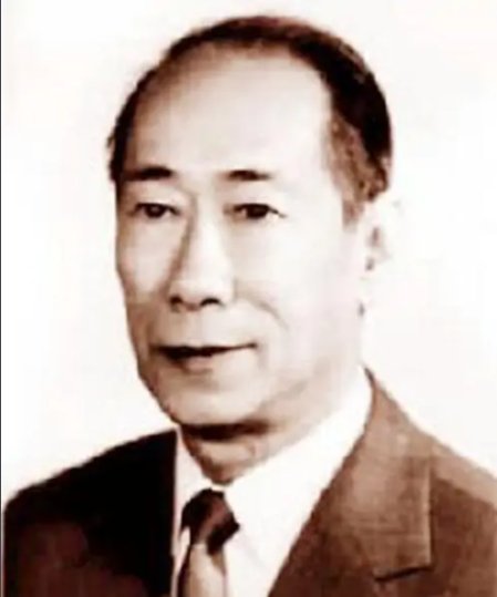 改编：何康伟