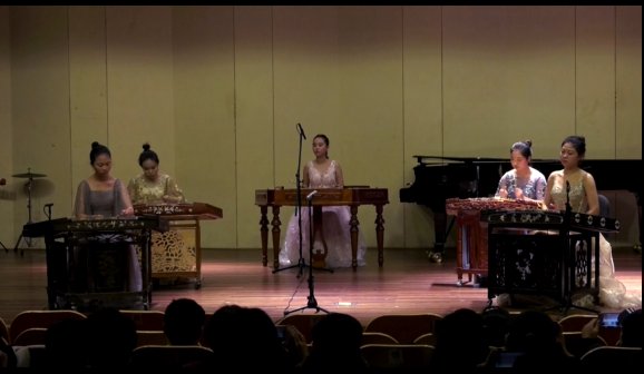 以演奏家