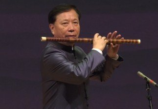 赵松庭随团赴朝鲜战场慰问演出