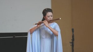 舌以及音色处理等方面有着精到的美学理