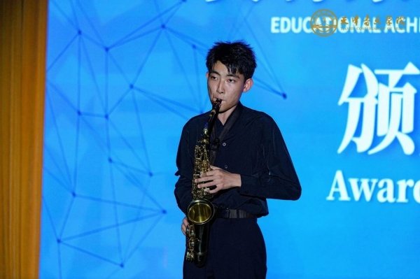 副院长包洋出席颁奖音乐会 相关阅读